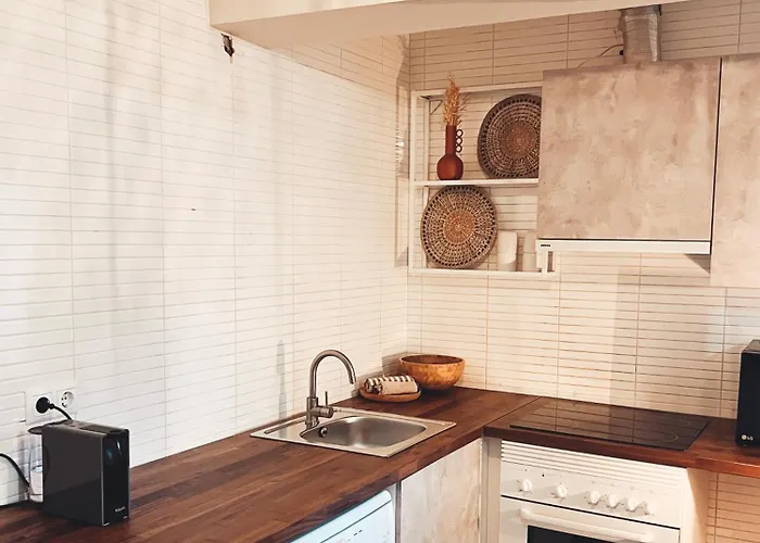 Apartment Rooftop 24 *